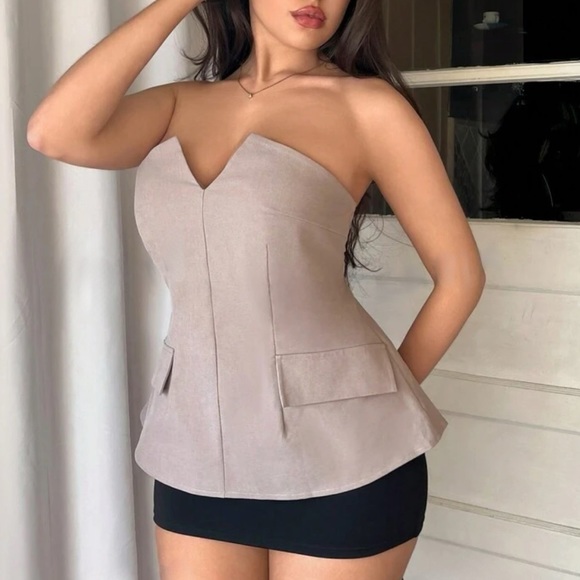 Strapless v detail long peplum flared out pocket front beige / tan tube top - Picture 4 of 4